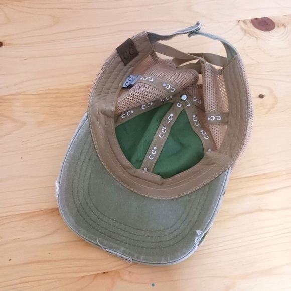 Pony Tail Ball Cap - Picture 7 of 8